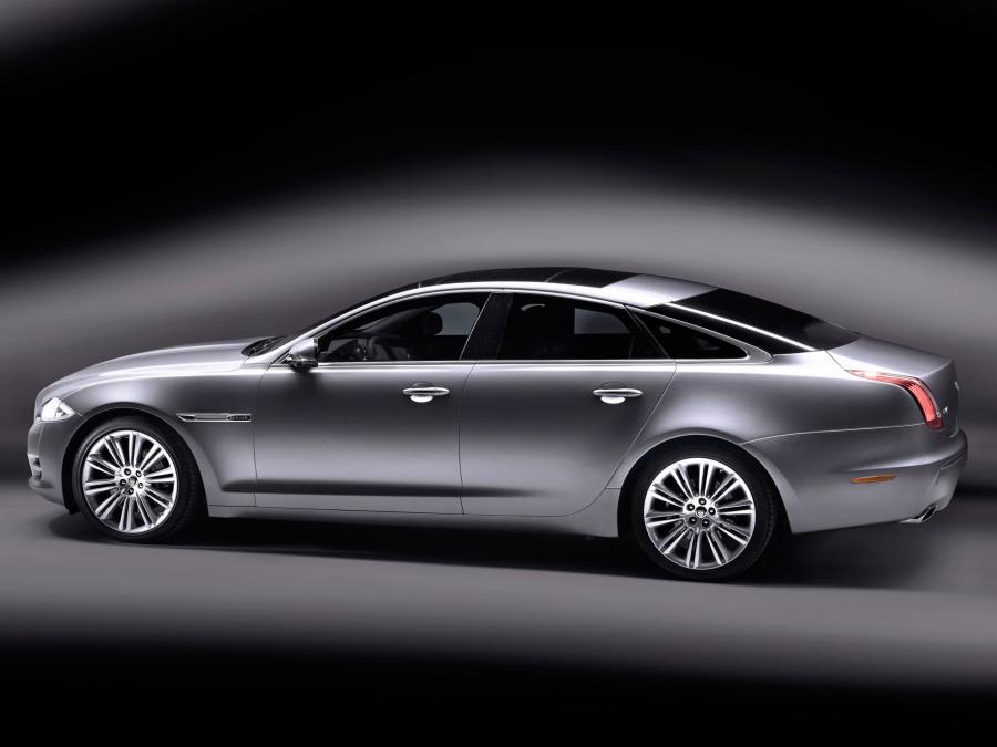  Jaguar XJ 2009 года  (фото 18 из 142)